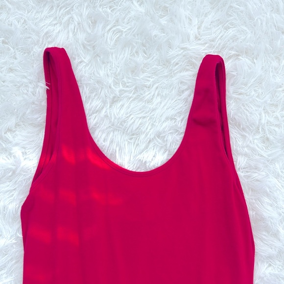 Fuschia Bodycon Dress - Picture 2 of 3